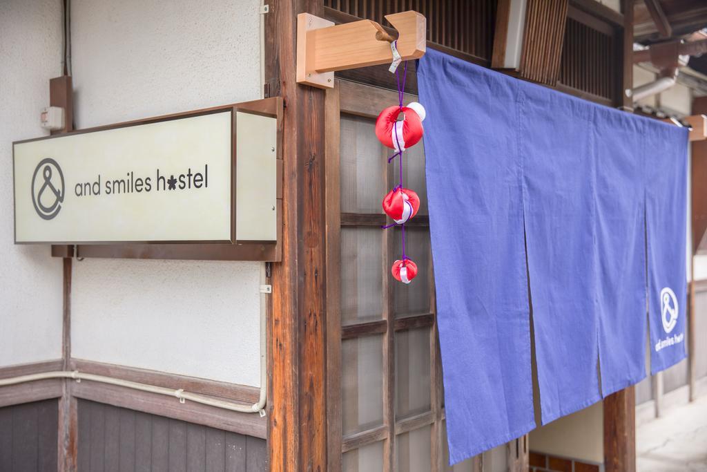 And Smiles Hostel Nara Exterior foto